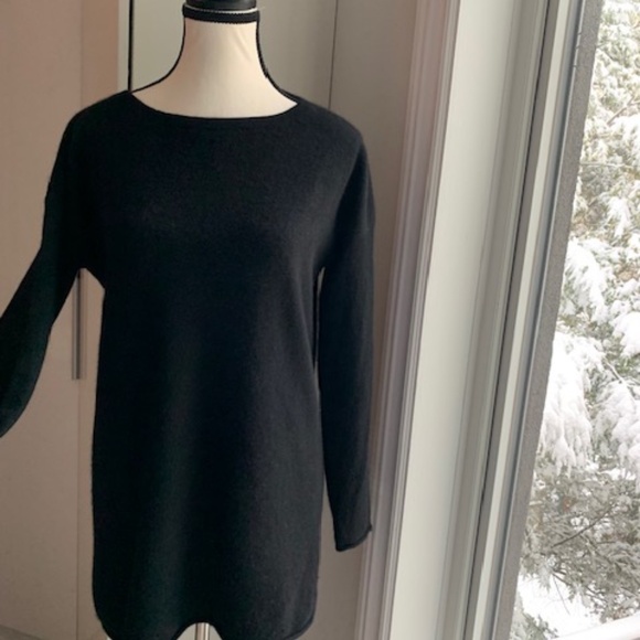 Lord & Taylor cashmere back sweater tunic size medium - Picture 2 of 6